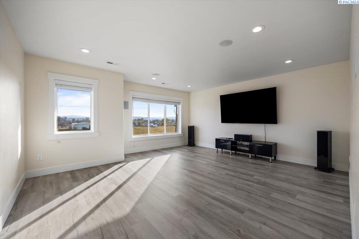 6419 West Richardson Road Pasco, WA 99301 - Photo 26 of 46 Gallery Image 26