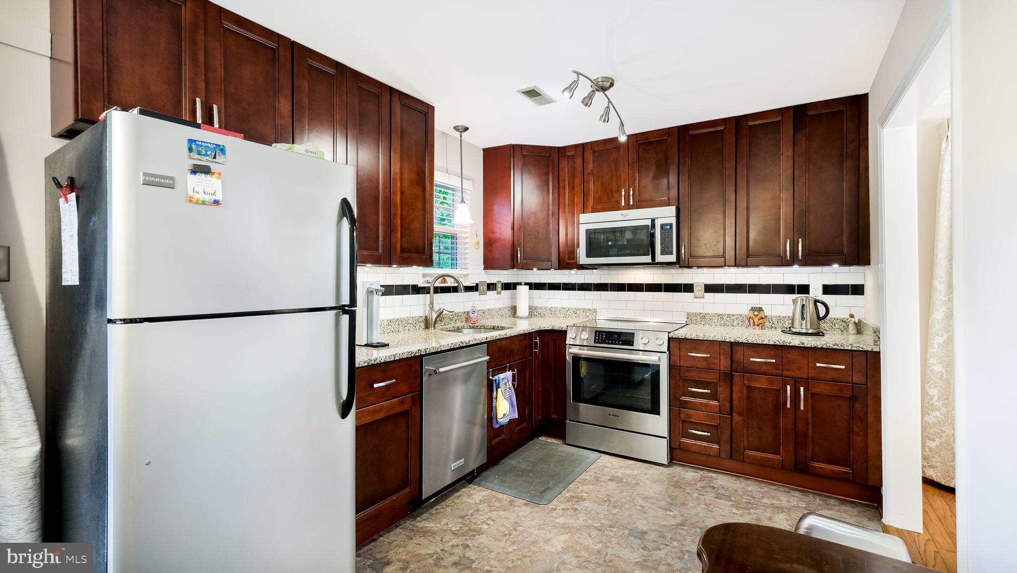 112 Sandy Ridge Drive Doylestown, PA 18901 - Photo 13 of 29 Kitchen