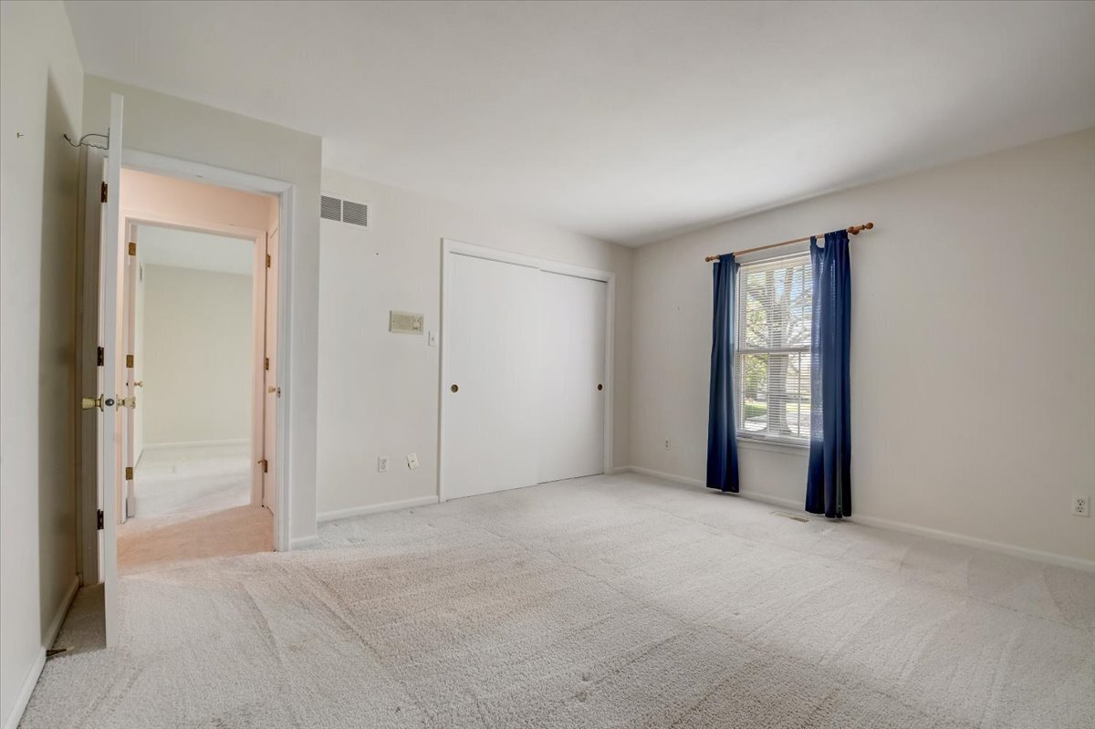 1940 Bechtel Road Indianapolis, IN 46260 - Photo 13 of 21 Gallery Image 13