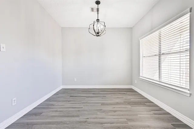 $259,900 | 2034 Glencove Drive, Seabrook, TX 77586