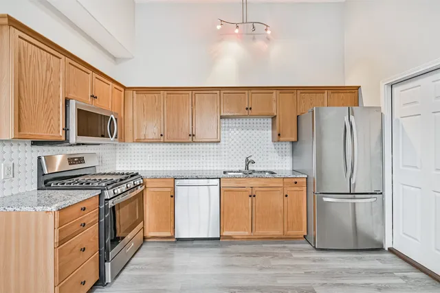 $259,900 | 2034 Glencove Drive, Seabrook, TX 77586