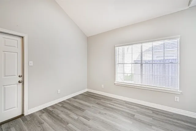 $259,900 | 2034 Glencove Drive, Seabrook, TX 77586