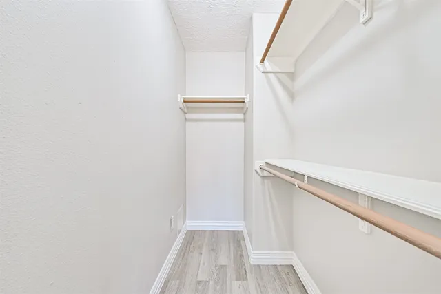 $259,900 | 2034 Glencove Drive, Seabrook, TX 77586