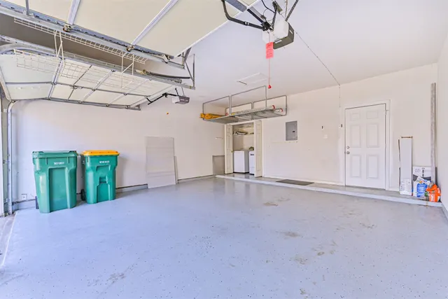 $259,900 | 2034 Glencove Drive, Seabrook, TX 77586