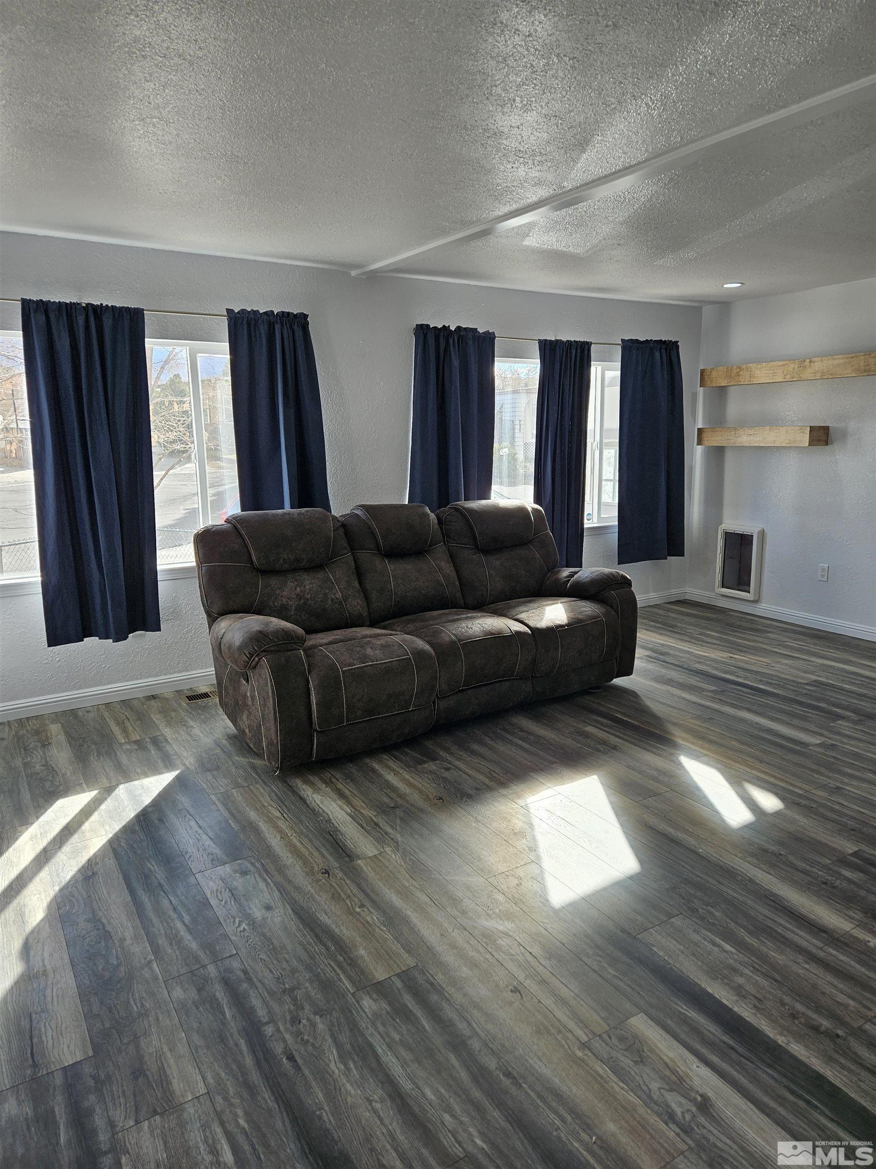 280 Taurus Circle Reno, NV 89521 - Photo 11 of 37 Photo 11