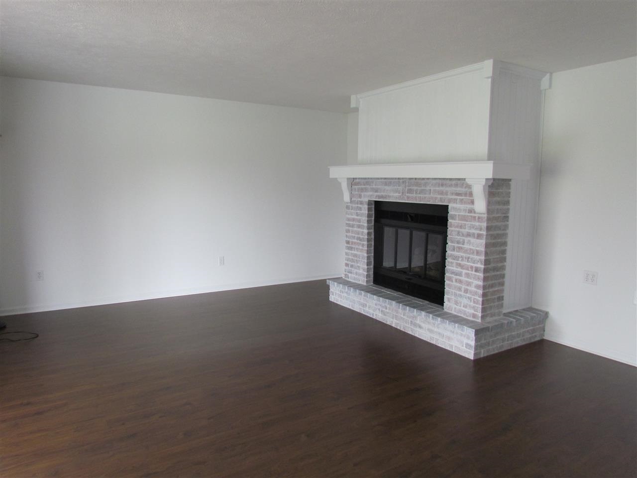 4201 East Arrowhead Road Monticello, IN 47960 - Photo 9 of 19 Gallery Image 9