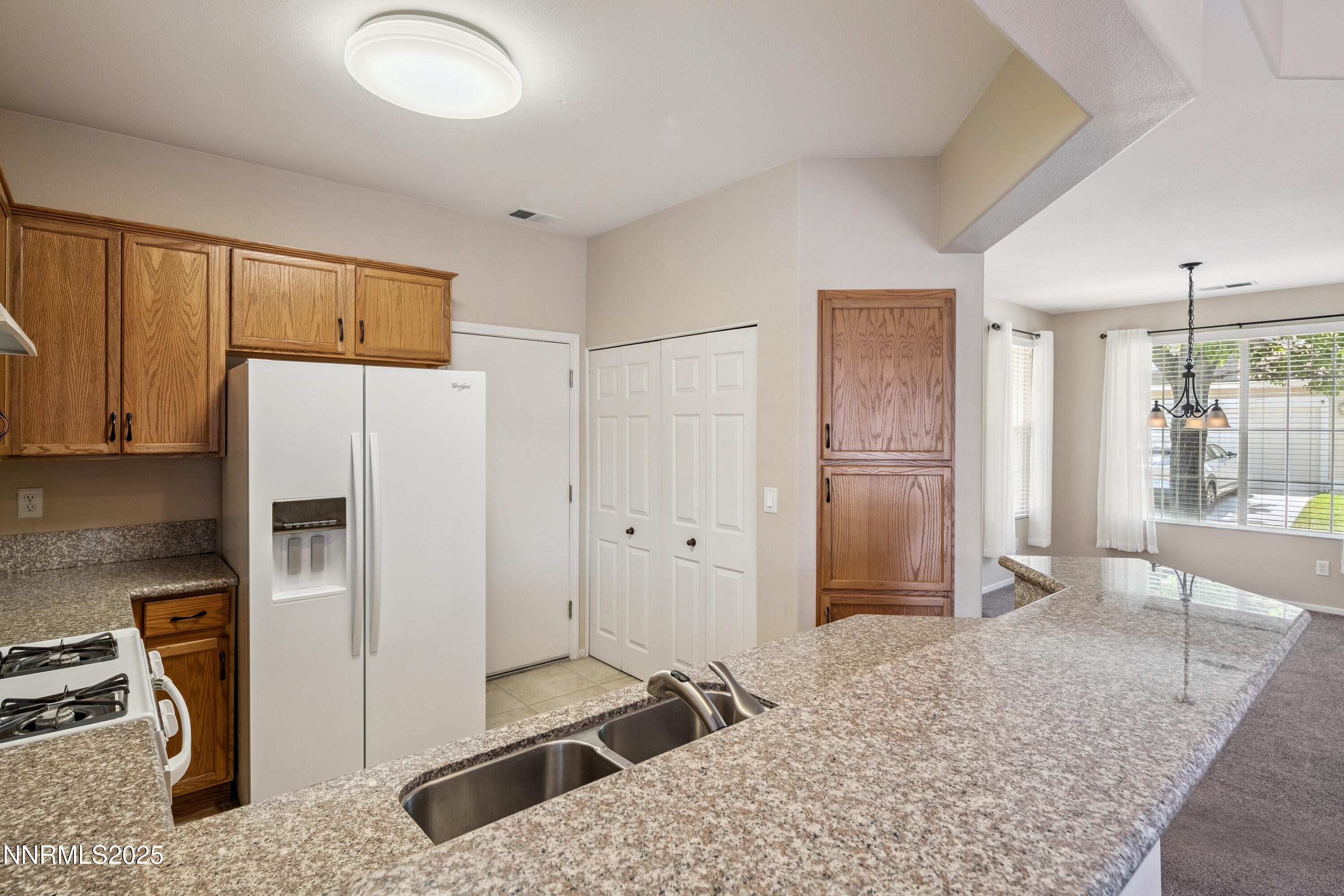 9741 Ripple Way Reno, NV 89521 - Photo 12 of 35 012_dsc09037_498