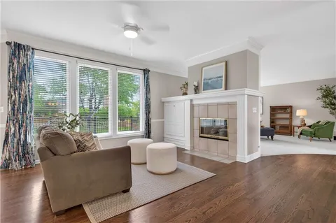 $750,000 | 9308 West 146th Terrace, Overland Park, KS 66221