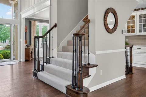$750,000 | 9308 West 146th Terrace, Overland Park, KS 66221