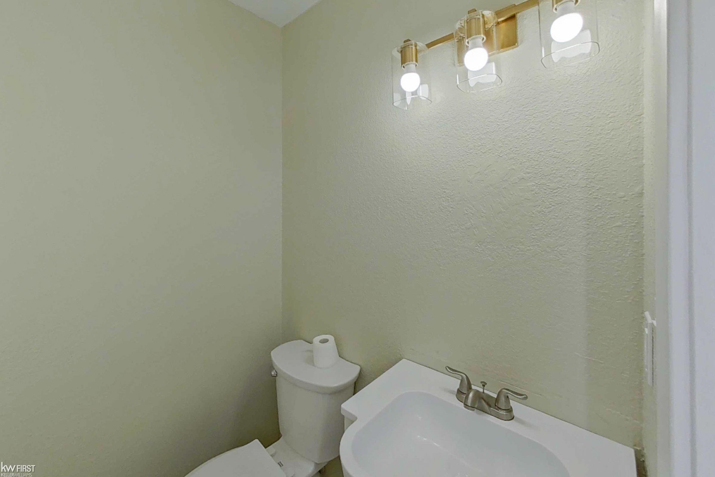 7447 East Bristol Road Davison, MI 48423 - Photo 11 of 37 50166842-263eb5f2-619d-4412-b39a-9cbbe7e181e4.JPG