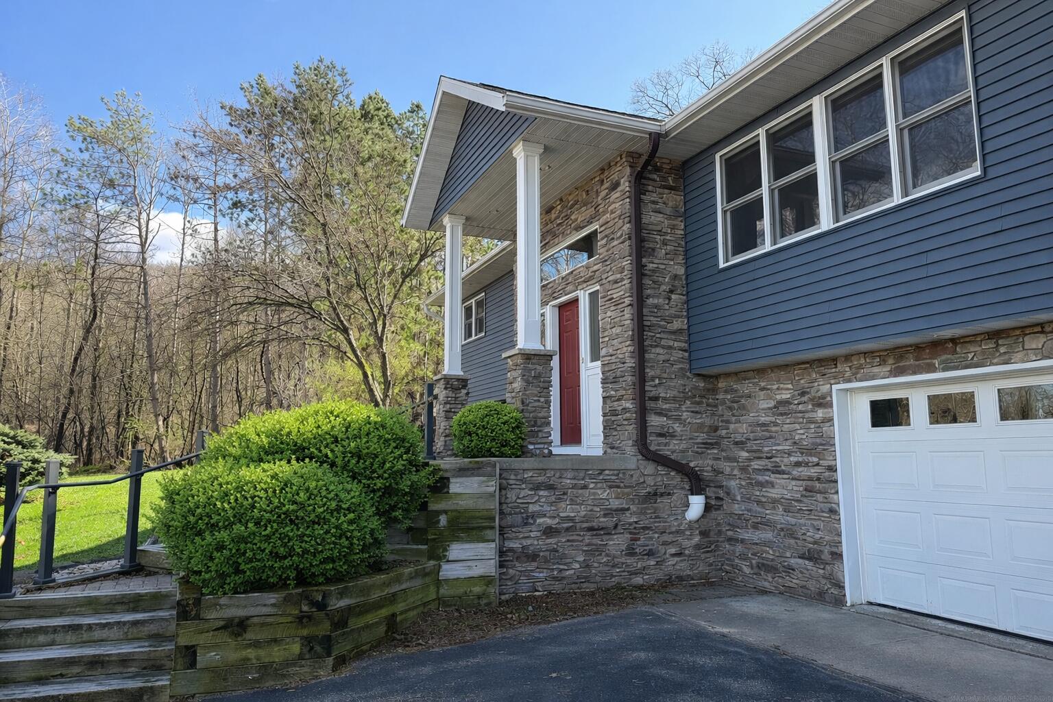 W4957 Wolf Ridge Court Medary, WI 54601 - Photo 7 of 45 CB537BE2-7C43-40F1-B36F-D5E148DCFD6E