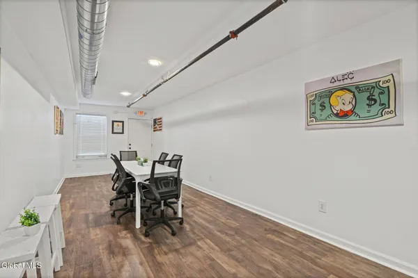 $1,650 | 402 Broadway, Unit 1, Albany, NY 12207
