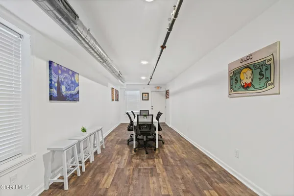 $1,650 | 402 Broadway, Unit 1, Albany, NY 12207