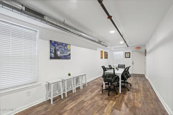 $1,650 | 402 Broadway, Unit 1, Albany, NY 12207