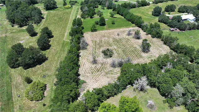 $738,000 | 312 Farm To Market 391, Hearne, TX 77859