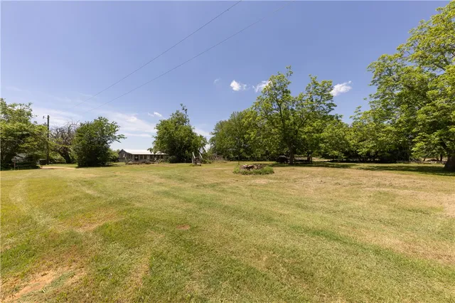 $738,000 | 312 Farm To Market 391, Hearne, TX 77859