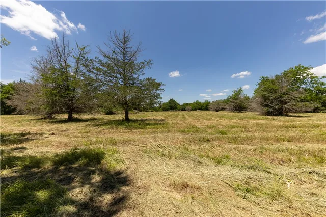 $738,000 | 312 Farm To Market 391, Hearne, TX 77859