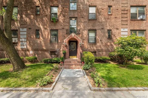 $395,000 | 22-28 77th Street, Unit C1 | Astoria