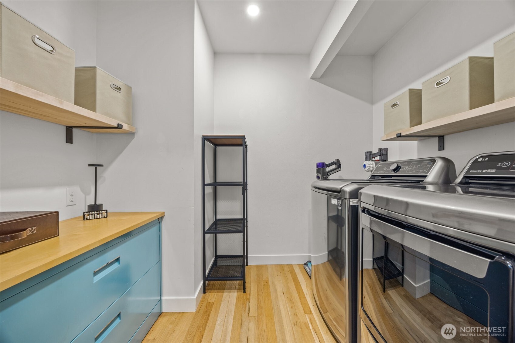 13526 Sherman Road Northwest Seattle, WA 98177 - Photo 31 of 40 Gallery Image 31