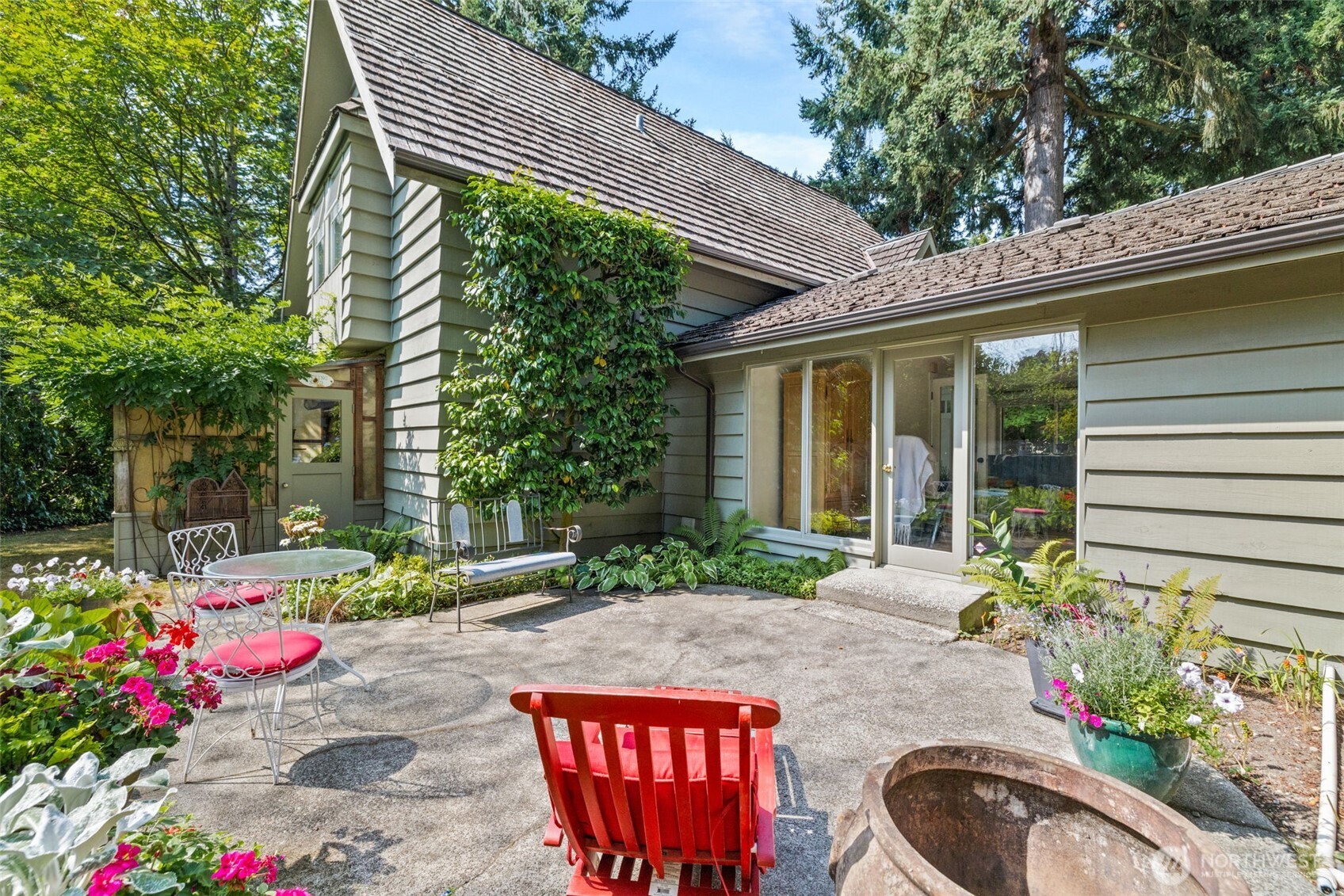 13526 Sherman Road Northwest Seattle, WA 98177 - Photo 33 of 40 Gallery Image 33