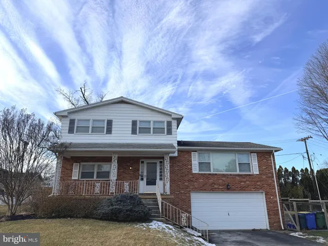 $348,900 | 470 Cortleigh Drive, York, PA 17402