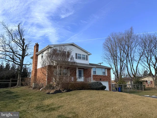 $348,900 | 470 Cortleigh Drive, York, PA 17402