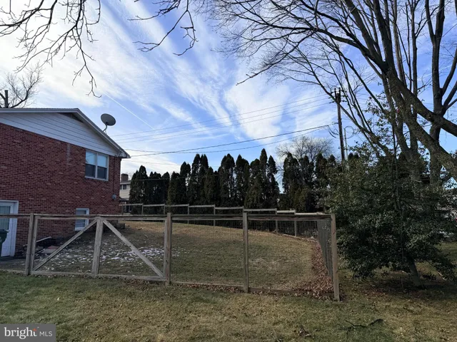 $348,900 | 470 Cortleigh Drive, York, PA 17402