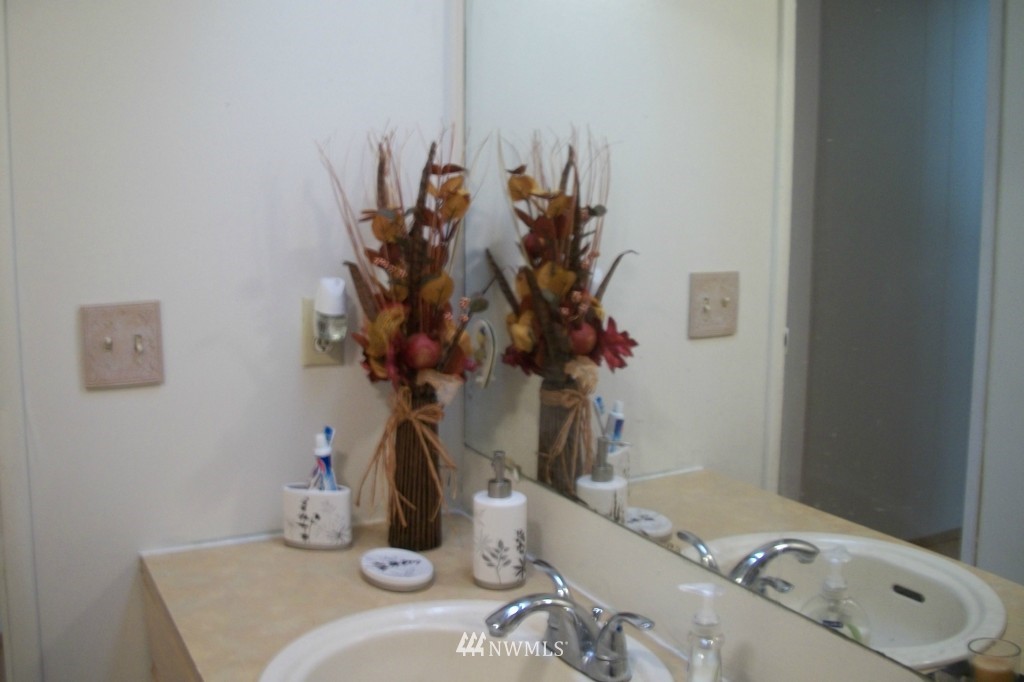 494 West Avery Road Winlock, WA 98596 - Photo 10 of 12