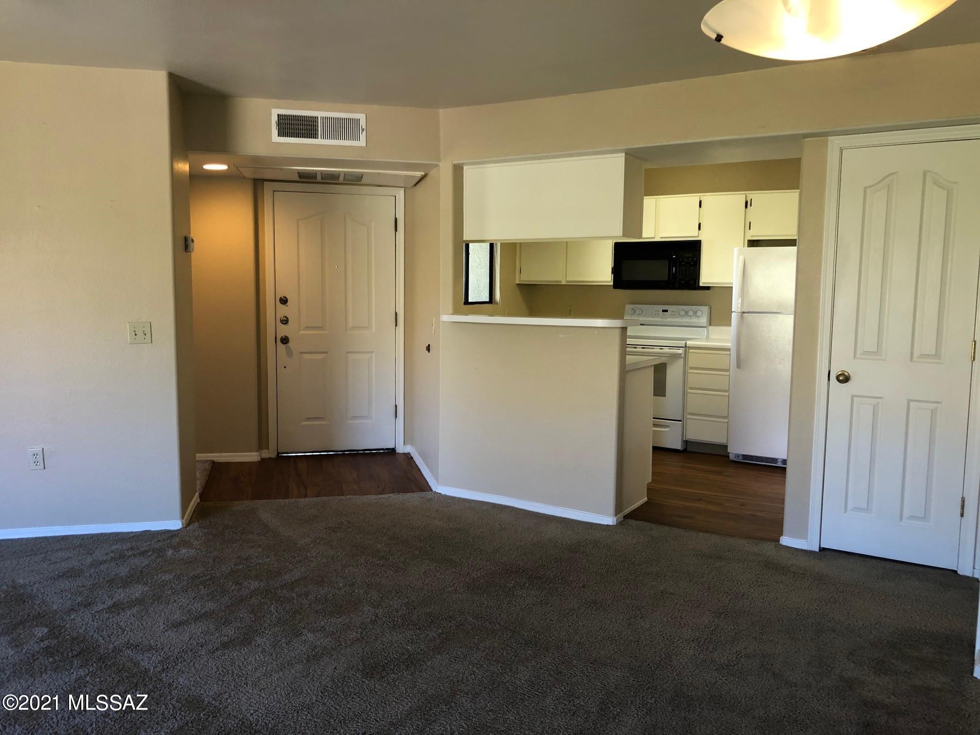 5751 North Kolb Road, Unit 32202 Tucson, AZ 85750 - Photo 2 of 32