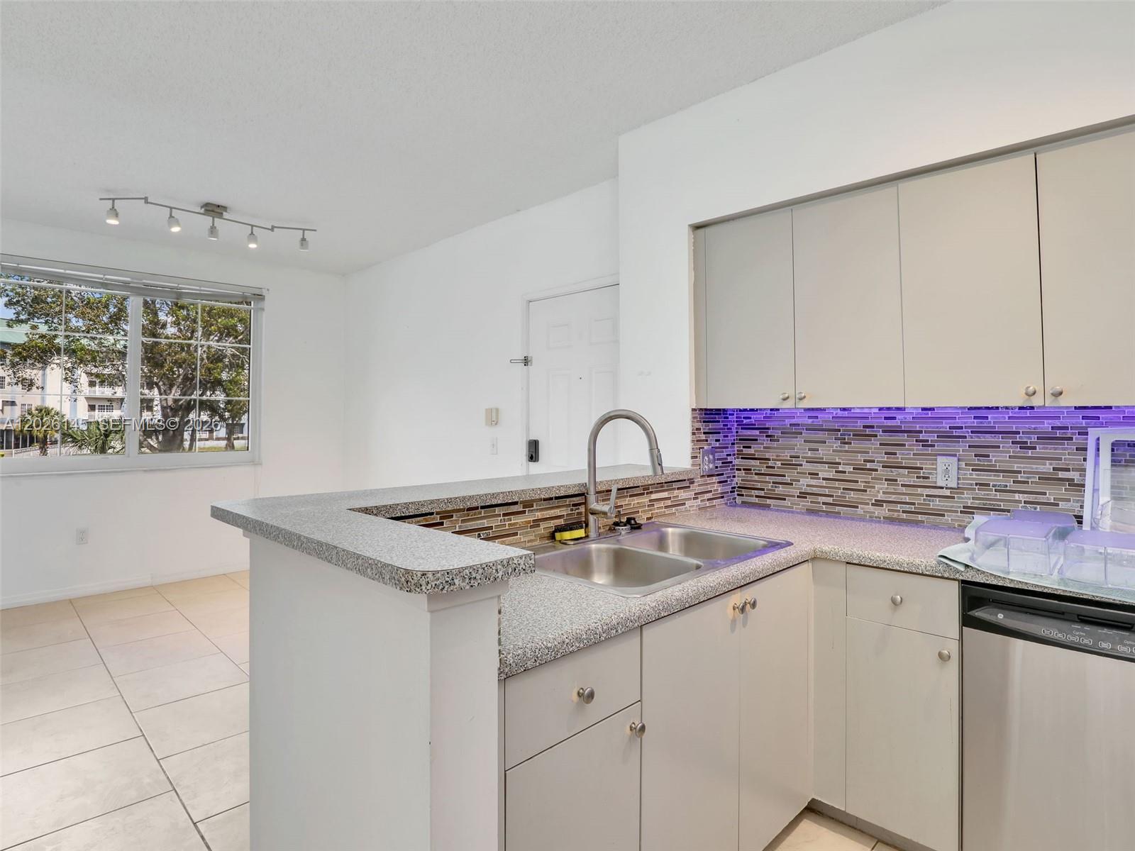 1180 Reserve Way, Unit 207 Naples, FL 34105 - Photo 11 of 31