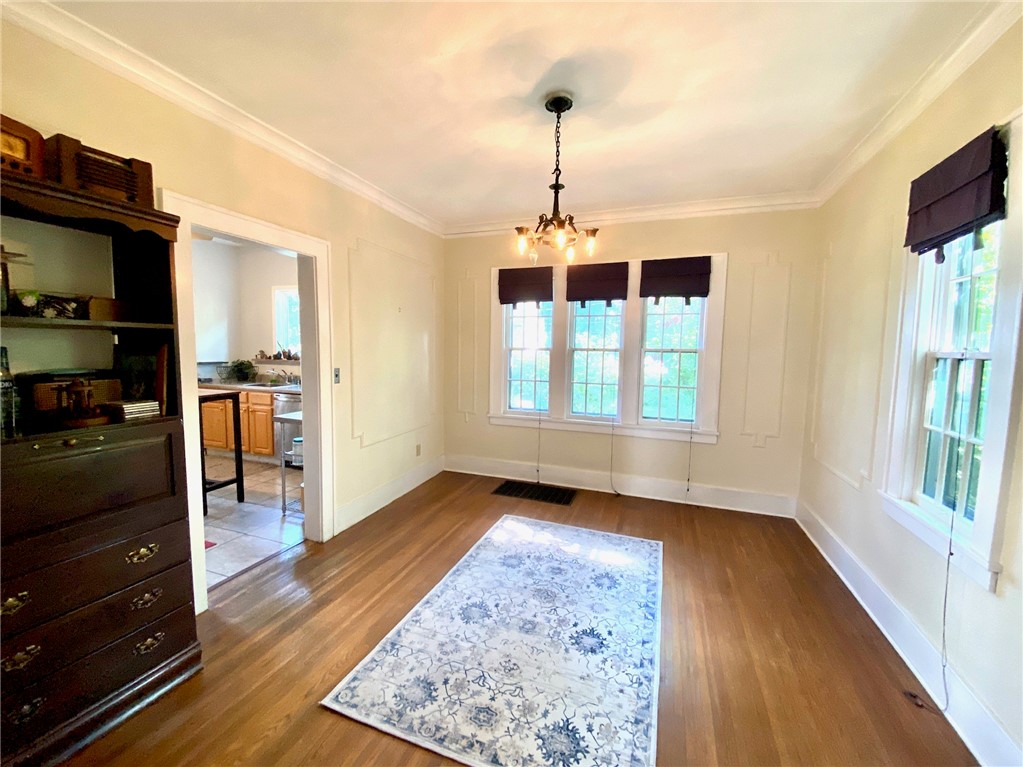 256 Scholfield Road Irondequoit, NY 14617 - Photo 16 of 32