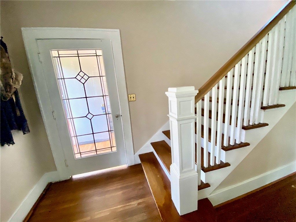 256 Scholfield Road Irondequoit, NY 14617 - Photo 5 of 32