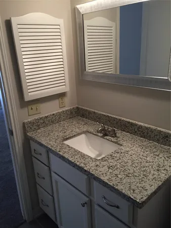 $1,725 | 5811 Woodmancote Drive, Humble, TX 77346