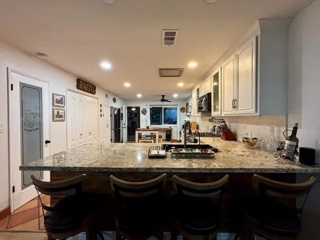 $315,000 | 4902 North Sequoia Drive, Unit 104, Fresno, CA 93705