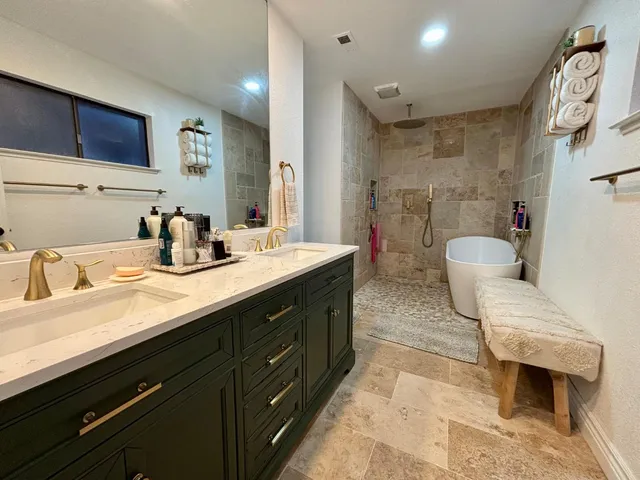 $315,000 | 4902 North Sequoia Drive, Unit 104, Fresno, CA 93705