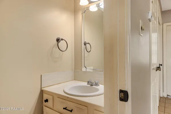 $105,000 | 100 Winchester Drive, Unit 506, Lafayette, LA 70506