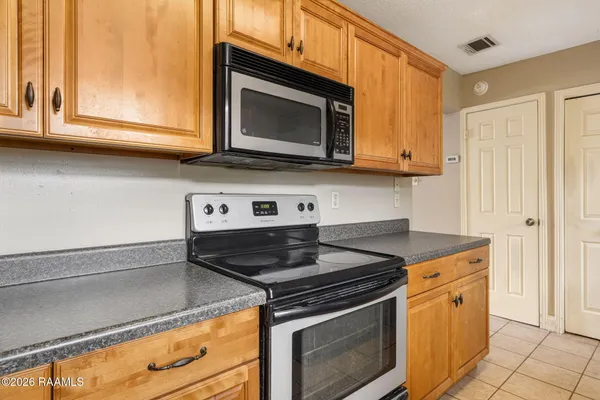 $105,000 | 100 Winchester Drive, Unit 506, Lafayette, LA 70506