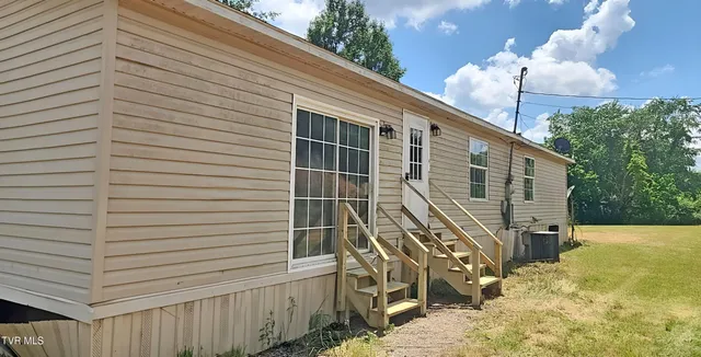 $54,900 | 6927 Moccasin Valley Road, Lebanon, VA 24266