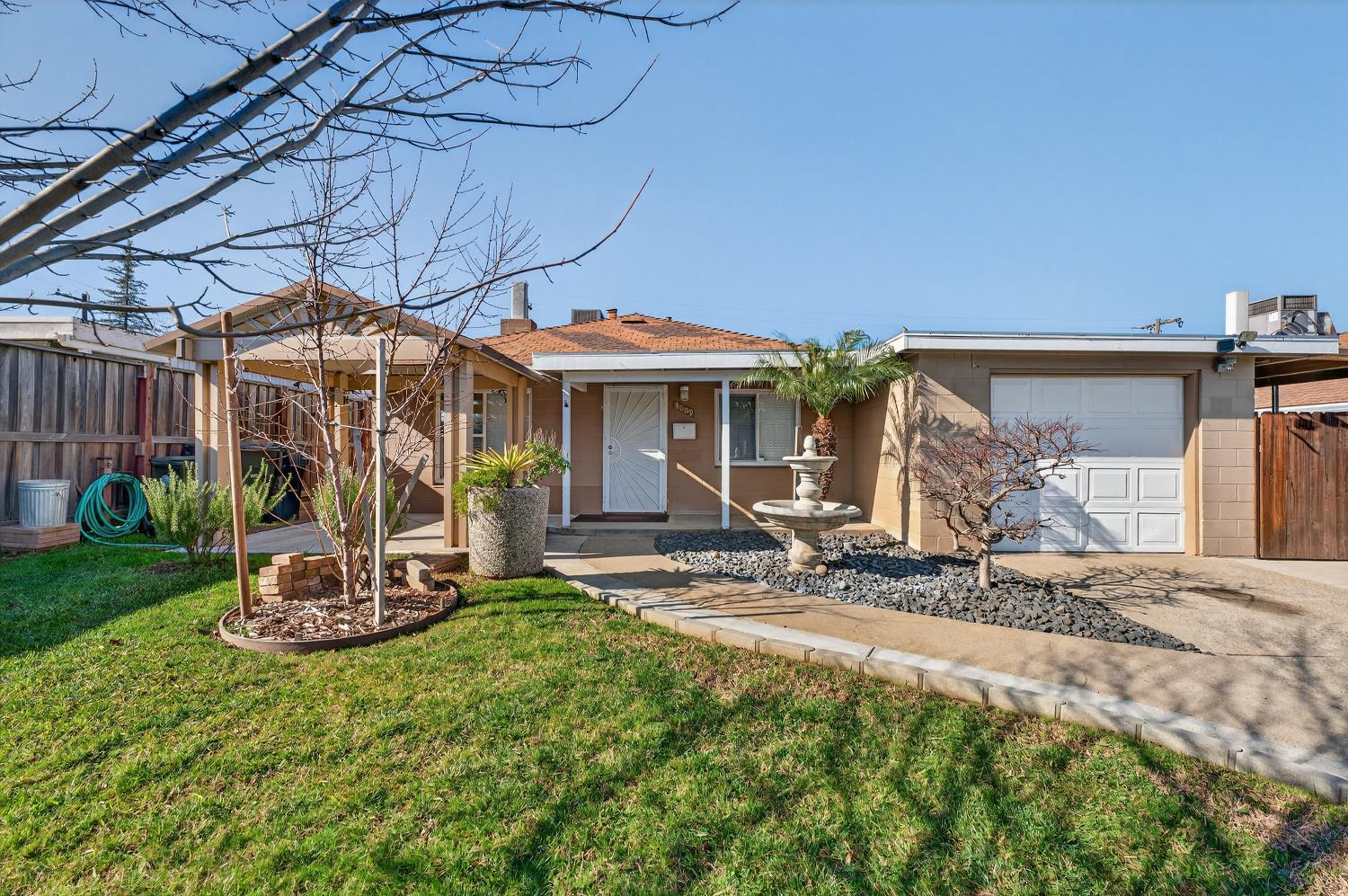 3009 Howe Avenue Sacramento, CA 95821 - Photo 3 of 33