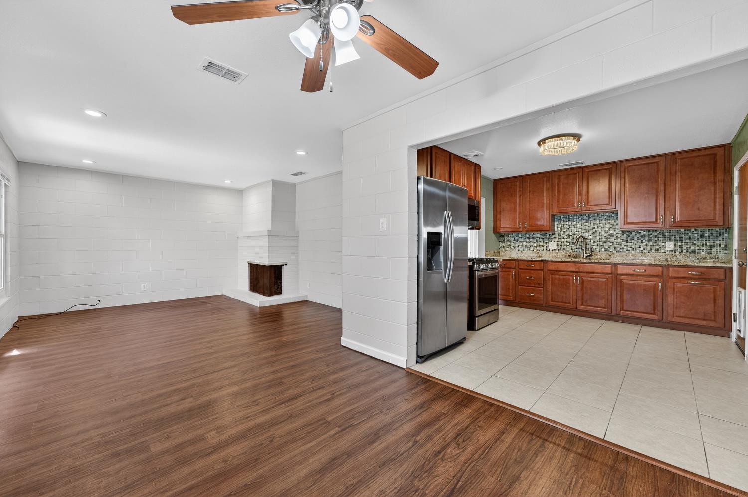 3009 Howe Avenue Sacramento, CA 95821 - Photo 9 of 33