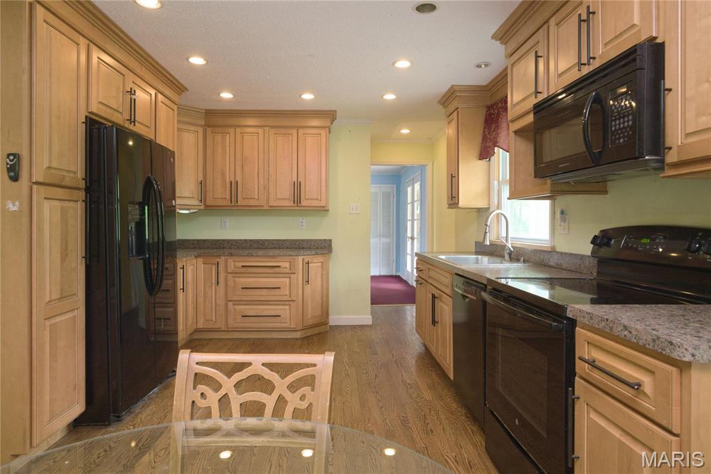 33 Mandalay Drive Manchester, MO 63021 - Photo 5 of 17