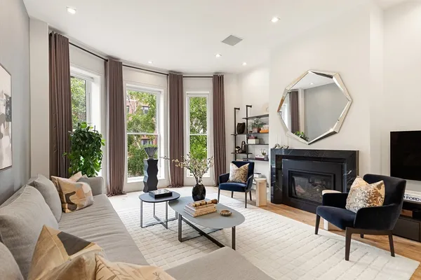 $4,475,000 | 7 Marlborough Street, Unit 1, Boston, MA 02116