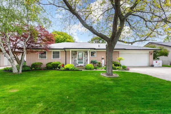 $574,900 | 7233 Flamingo Street, Algonac, MI 48001