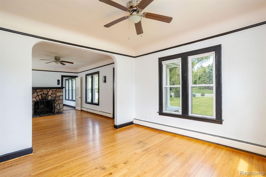 1330 Union Lake Road White Lake, MI 48386 - Photo 6 of 40