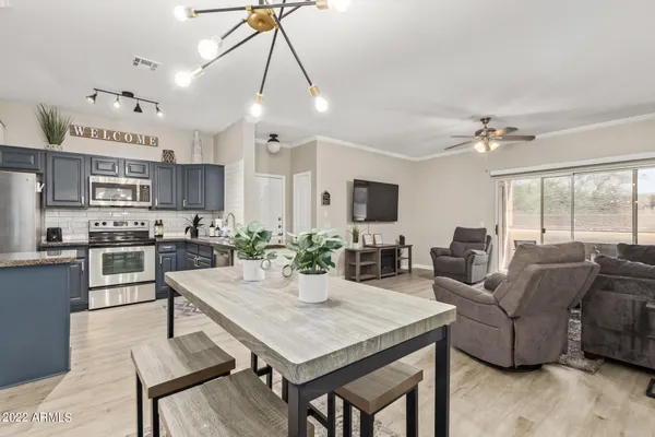 $2,000 | 16013 South Desert Foothills Parkway, Unit 1033, Phoenix, AZ 85048