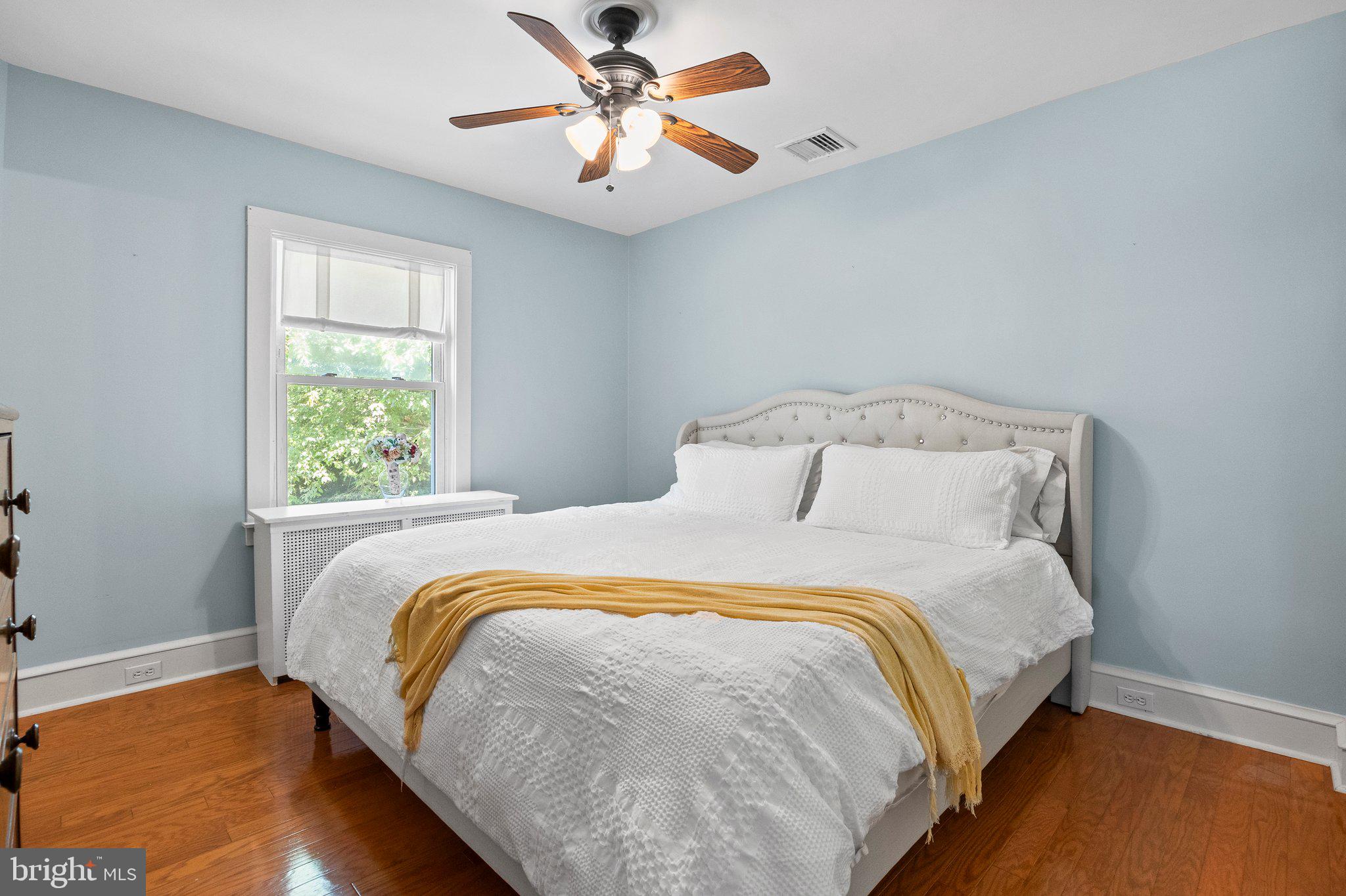 22 Harvard Road Havertown, PA 19083 - Photo 17 of 37 Main bedroom on 2nd floor