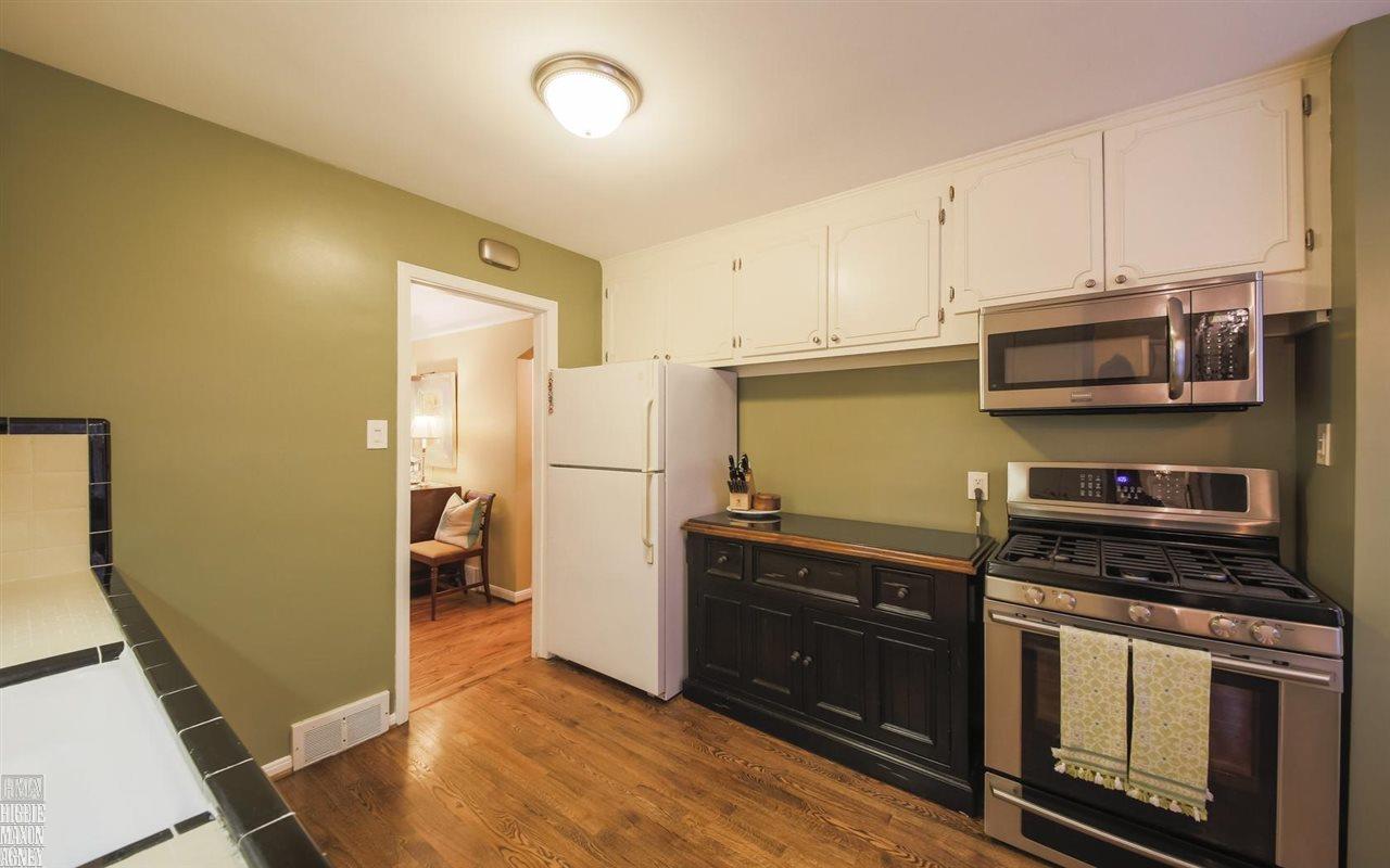 374 Kerby Road Grosse Pointe Farms, MI 48236 - Photo 11 of 21