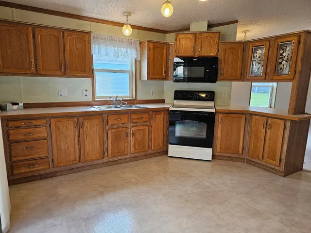 $98,000 | 108 Vandervort Street, Tomah, WI 54660