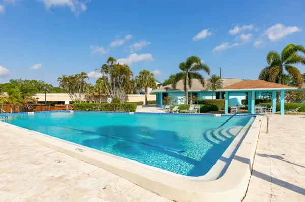 $190,000 | 1421 Northeast 14th Court, Unit Q26, Jensen Beach, FL 34957