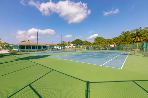 $190,000 | 1421 Northeast 14th Court, Unit Q26, Jensen Beach, FL 34957